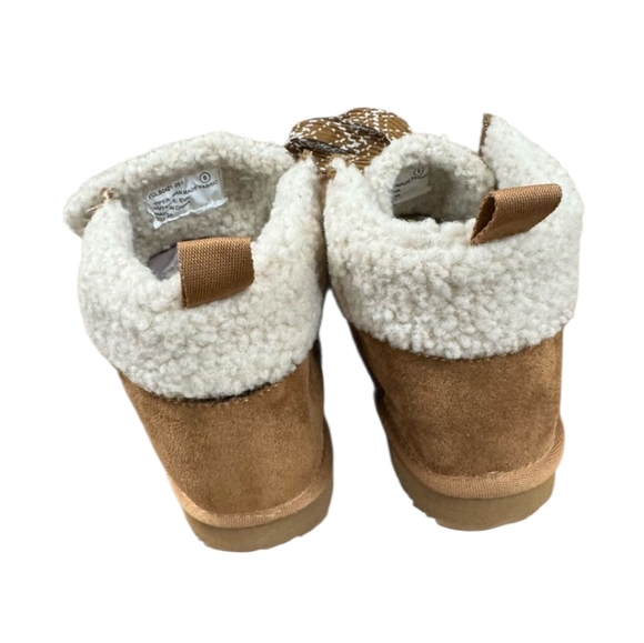 Very G Cherilyn Lined Sherpa Tan Womens Booties NEW - Picture 2 of 5